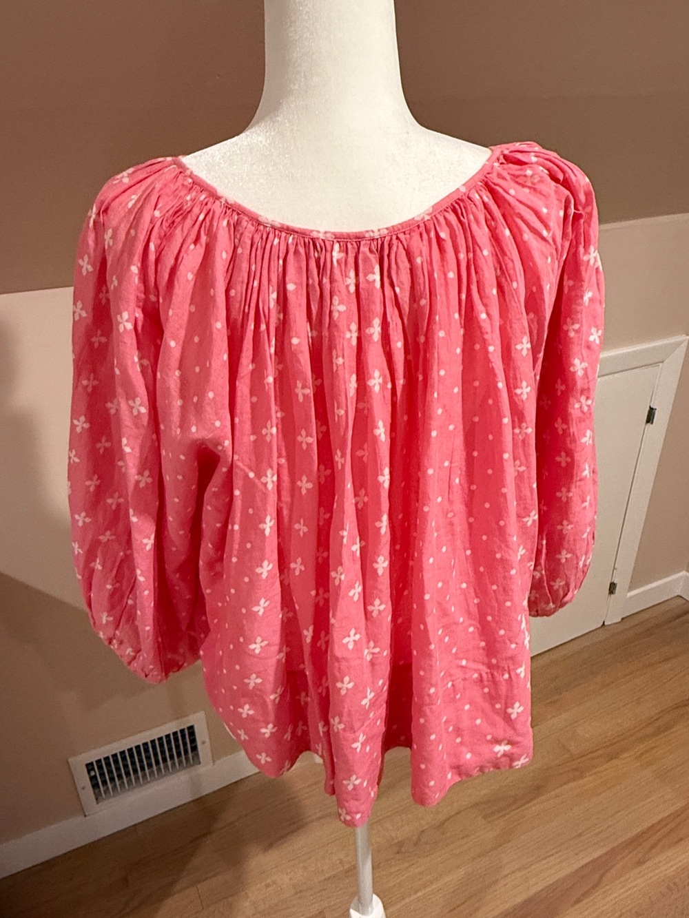 Anthropologie Pink Patterned Peasant Blouse, Size Medium - Picture 4 of 4